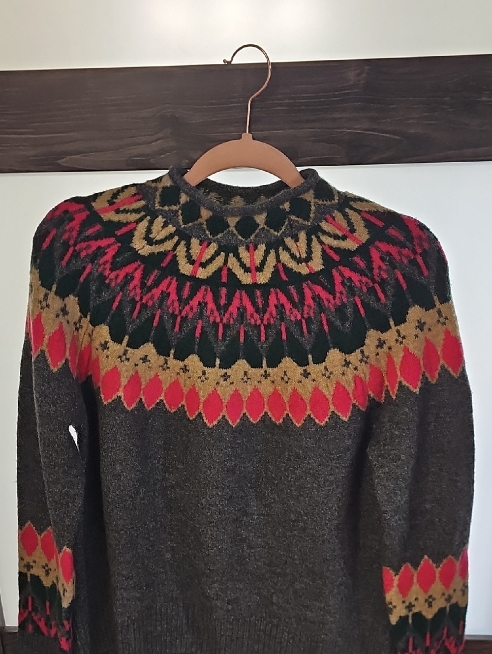 Vince Camuto Multicolor Fair Isle Knit Sweater in Charcoal, Red, Green